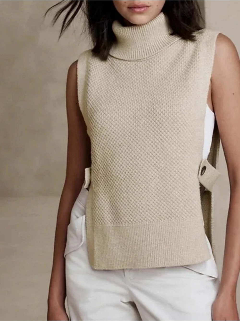 Banana Republic Beige Sleeveless Turtleneck Knit Vest